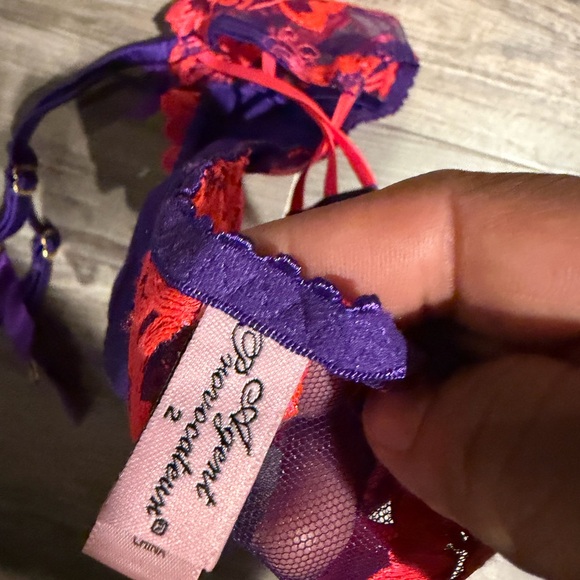 Agent Provocateur Purple and Red Lace Garter - Picture 3 of 5